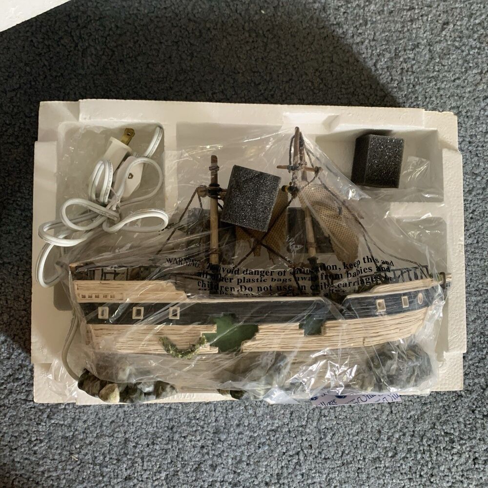 Department 56 The Spooky Schooner 56.55087 Original Box Sound Lights Work - Picture 9 of 10